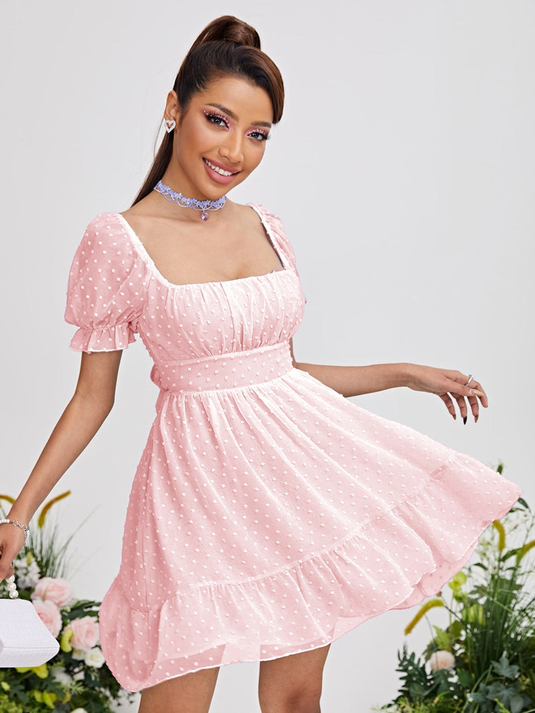 Heidi-Mode | Swiss Dot Quadratischer Hals Mini Kleid