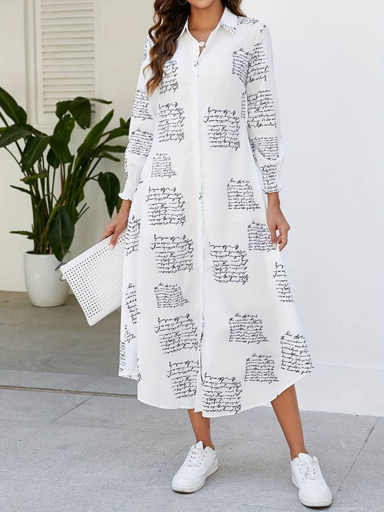 Maxikleid mit Buchstabendruck