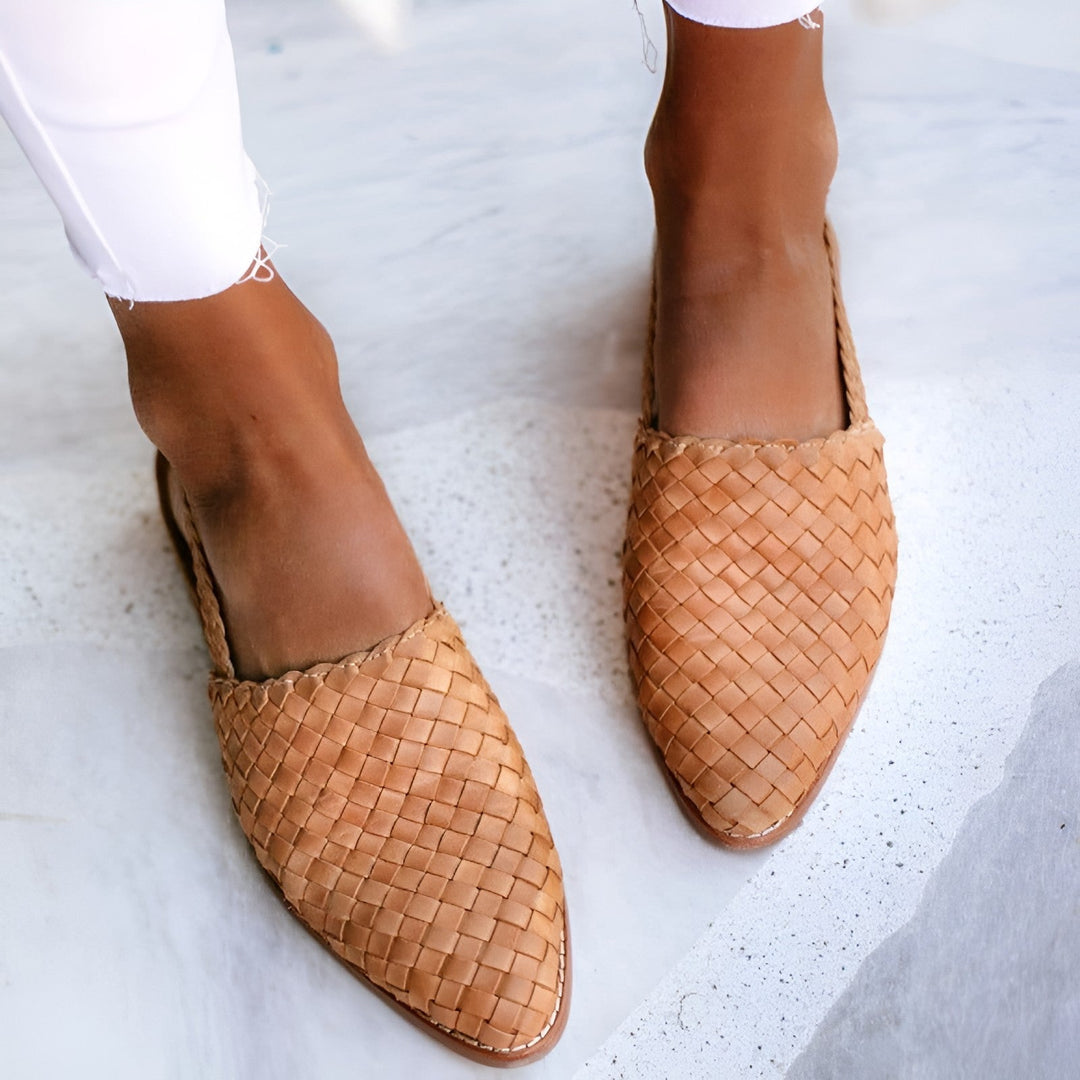 Heidi-Mode | Khakifarbene Geflochtene Sandalen