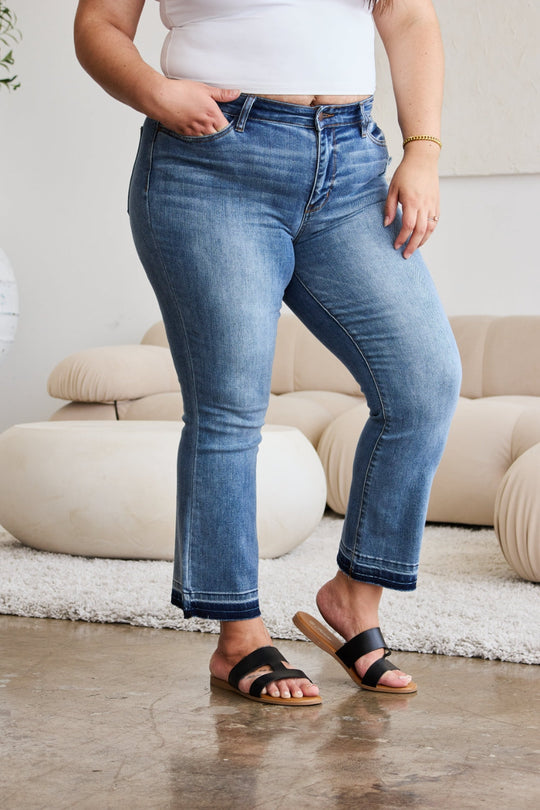 Heidi-Mode | Judy Blue Vollgröße Release Saum Cropped Bootcut Jeans