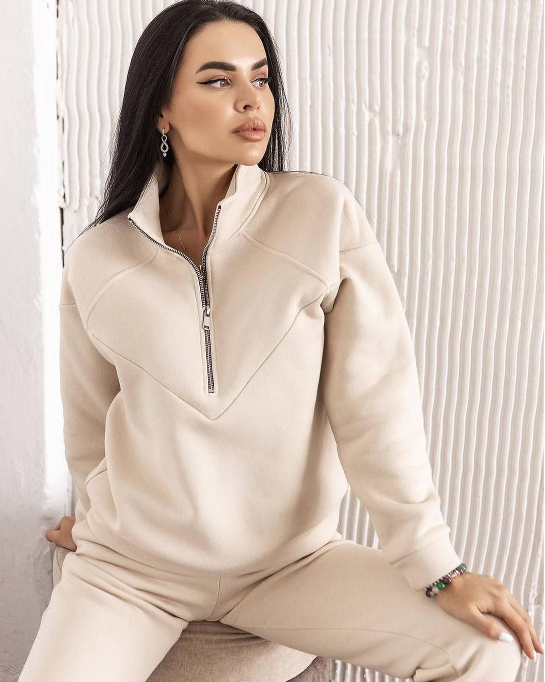 Heidi-Mode | Blusen- und Hosenanzug mit Reißverschluss und Jay Sweatshirt