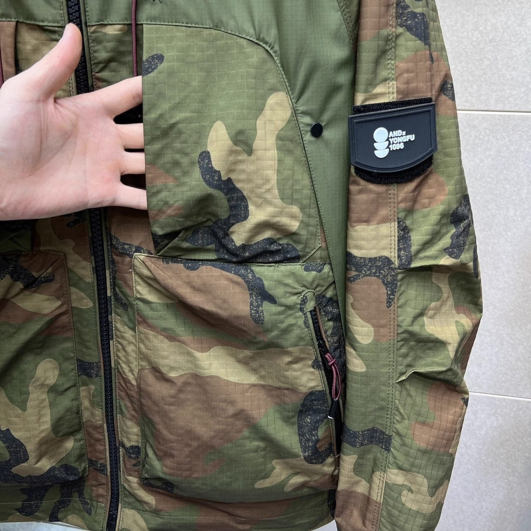 Jacke mit Camouflage-Muster