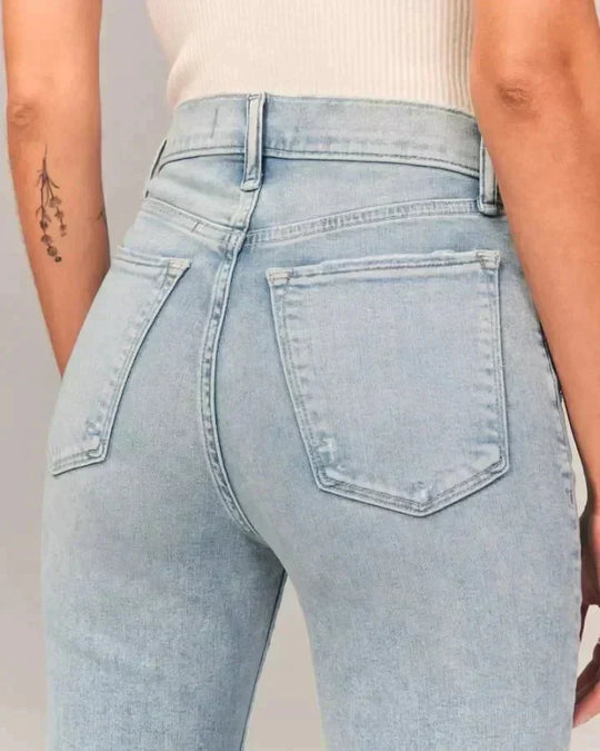 Heidi - Figurformende Bootcut-Jeans