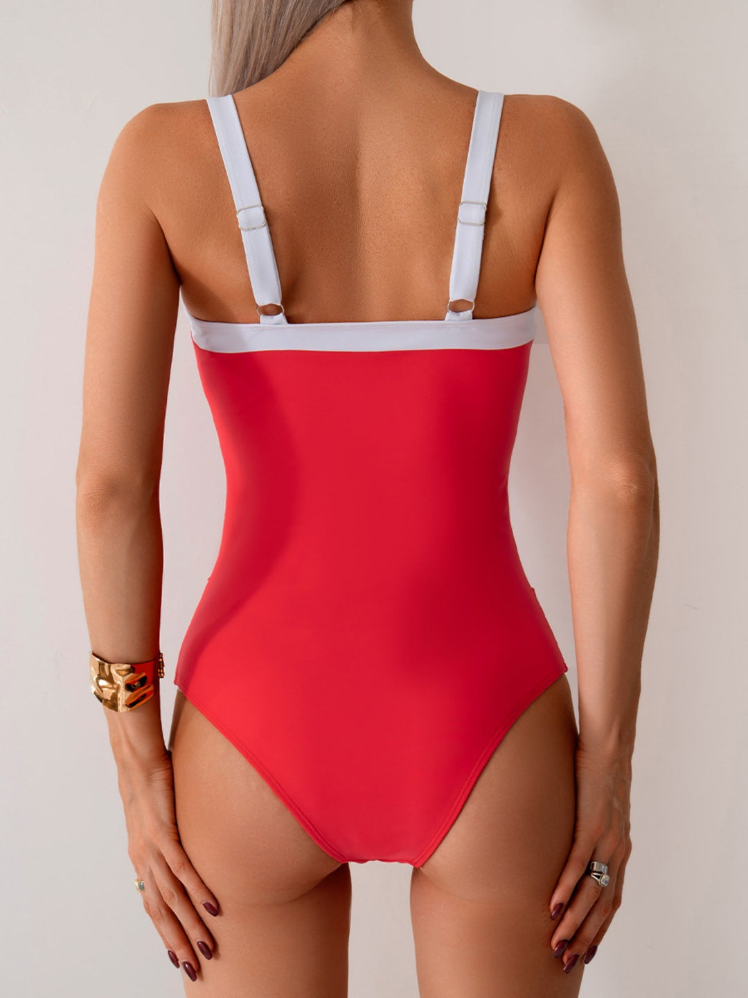 Heidi Mode | Einteiliger sexy Bikini