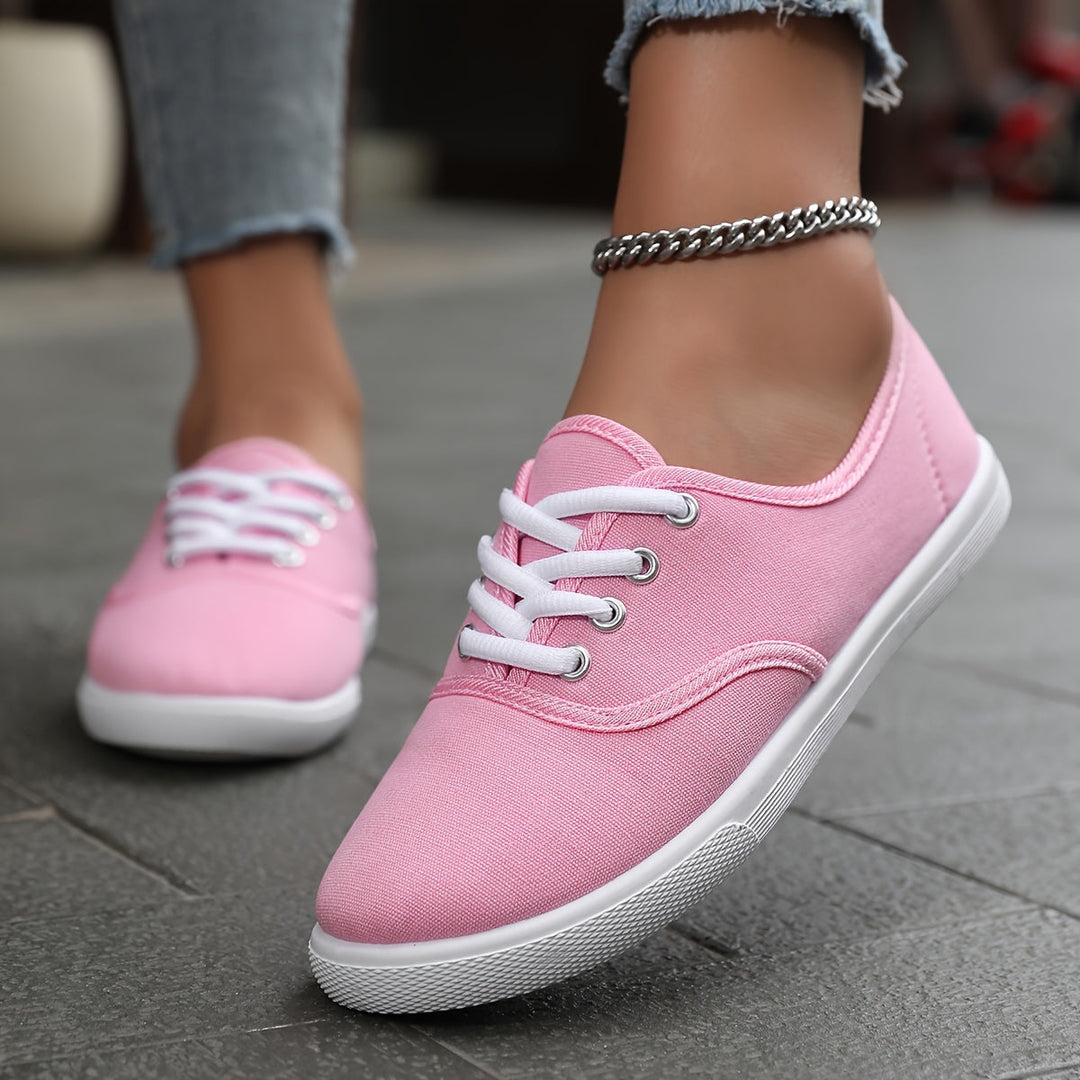 Heidi-Mode | Bequeme Niedrige Canvas Sneakers In Weiß