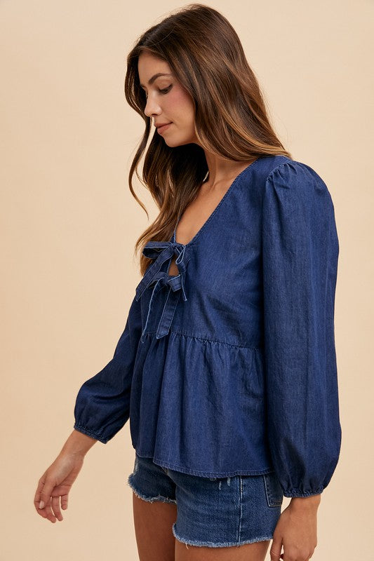 Heidi-Mode | Annie Wear Krawatte vorne Peplum Langarm Denim Top