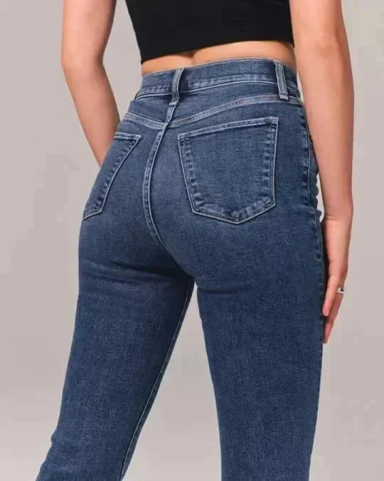 Heidi - Figurformende Bootcut-Jeans