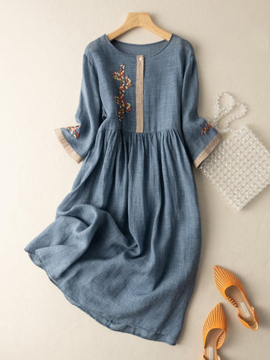 Heidi-Mode | Besticktes Kleid aus Baumwolle