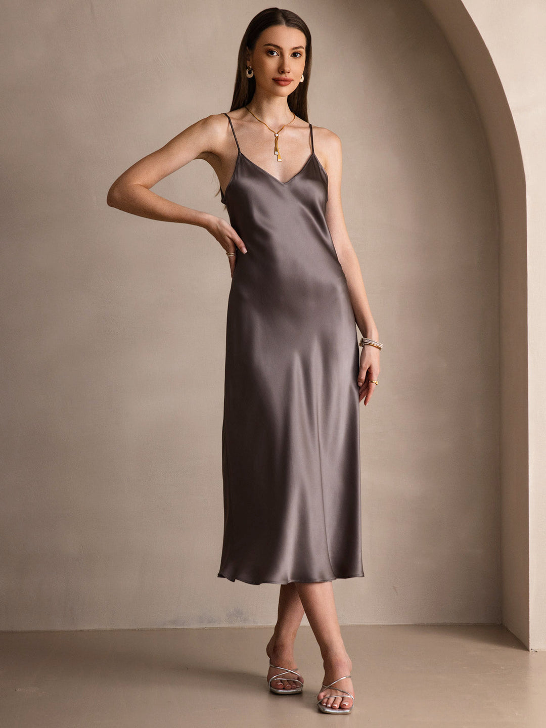 Heidi-Mode | Lange Seidenkleid mit Spaghetti-Träger