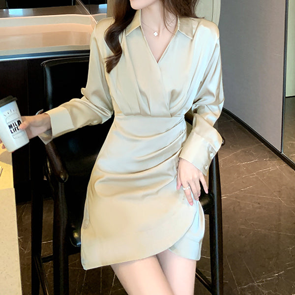 Heidi-Mode | Schlankes Fit Plissiertes Langarm V-Ausschnitt Hemdkleid