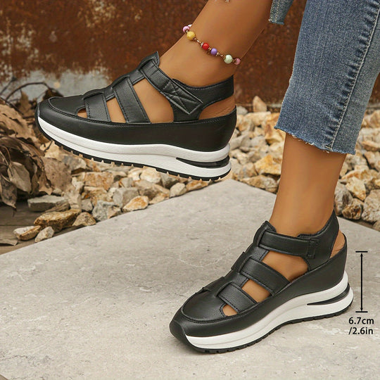 Heidi-Mode | Weiche Plateau Sandalen mit Runder Zehe