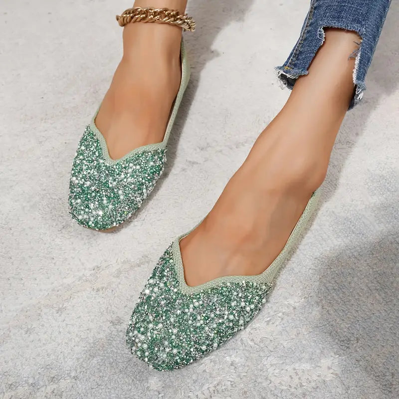 Heidi-Mode | Elegante Flache Schuhe mit Quadratischer Nietenverzierung