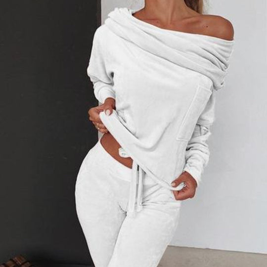Heidi-Mode | Modischer Off Shoulder Jogginganzug