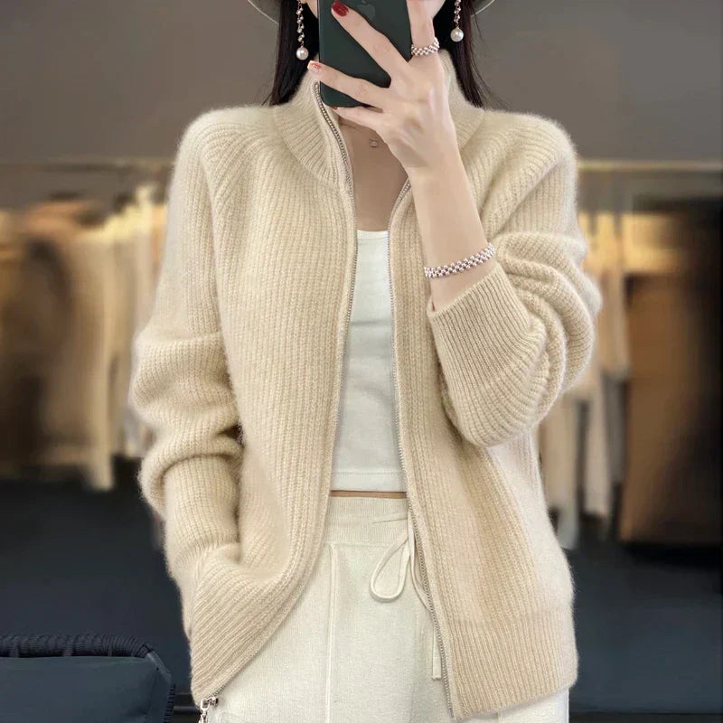 Heidi-Mode | Klassischer und eleganter Wintercardigan