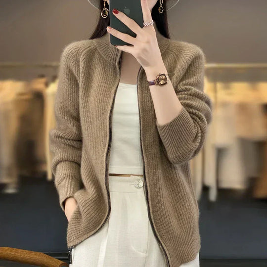 Heidi-Mode | Klassischer und eleganter Wintercardigan