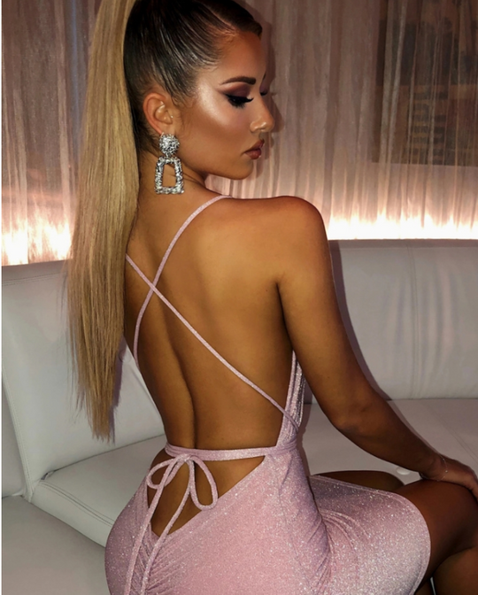 Glamouröses Minikleid für die Damenparty