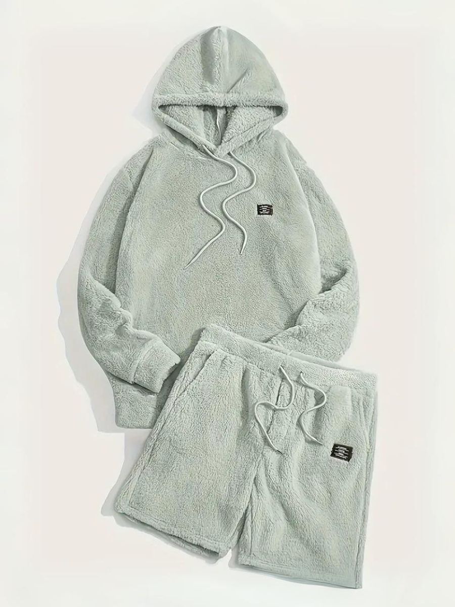 Heidi-Mode | Fluffy Hoodie und Shorts