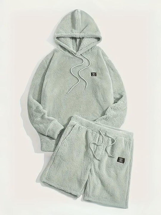 Heidi-Mode | Fluffy Hoodie und Shorts