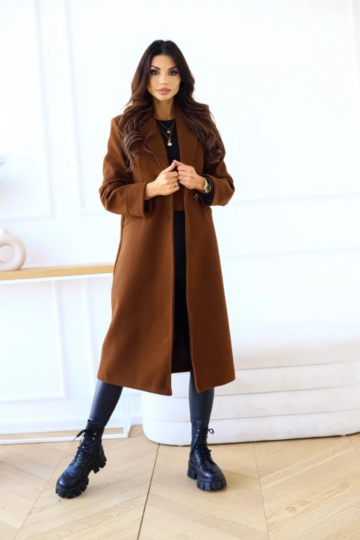 Schicker Trenchcoat mit taillierter Passform