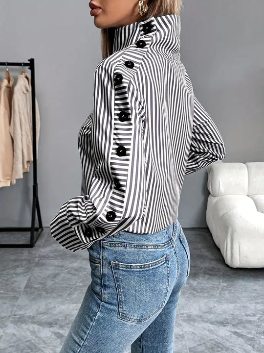 Heidi-Mode | Gestreifte Bluse mit Hohem Kragen
