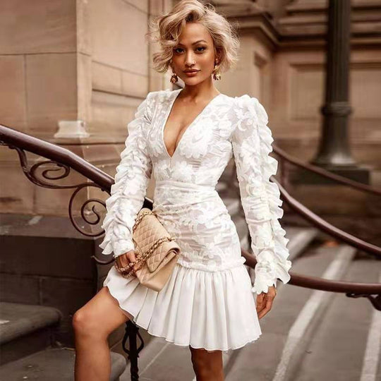 Damen Mini Kleid mit floralen Applikationen und Rüschendetails Heidi-Mode