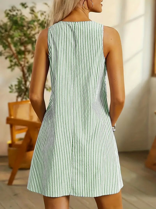 Maritimes gestreiftes Sommerkleid