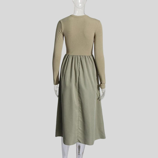 Elegantes Midikleid mit Ausschnitt