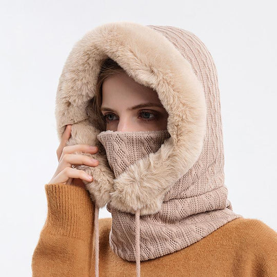 Heidi-Mode - Warmer, flauschiger Kapuzenpullover mit Schal