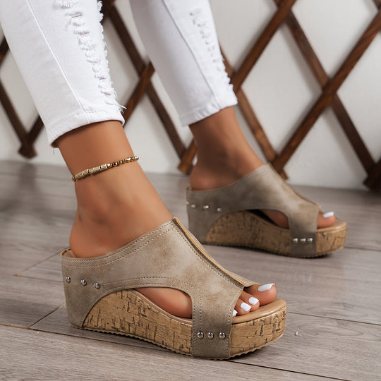 Heidi-Mode | Plattform Sandalen Bequeme Schlupfschuhe Sommer Schuhe mit Nieten