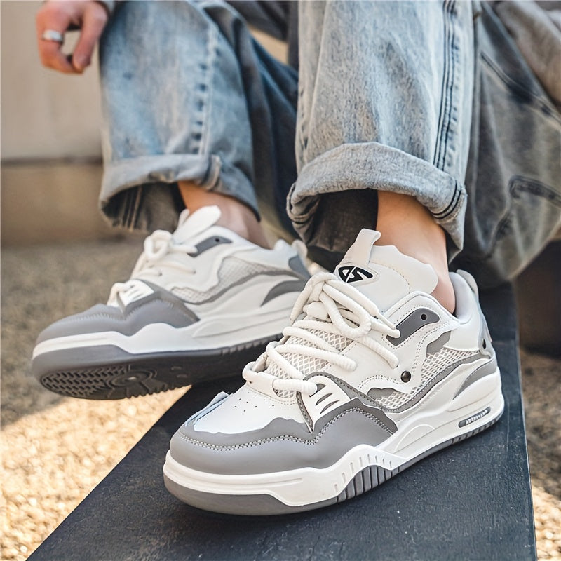 Heidi-Mode | Sportliche Turnschuhe