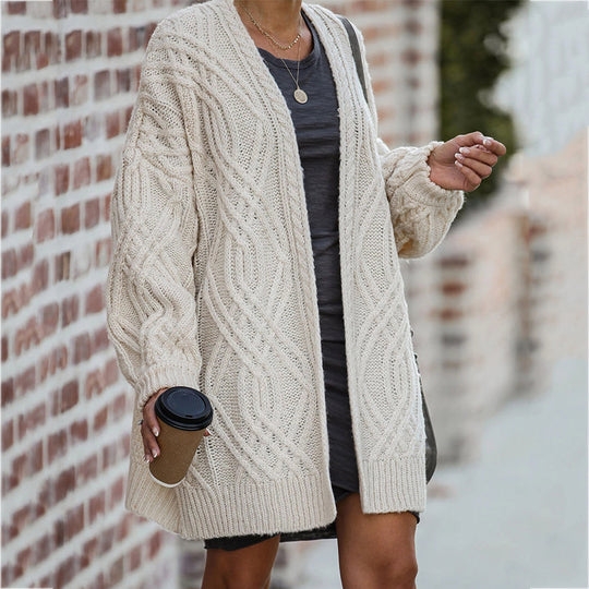 Damen Grobstrickjacke mit lässiger Silhouette und elegantem Zopfmuster Heidi-Mode