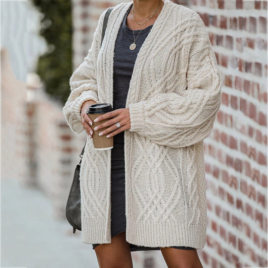 Damen Grobstrickjacke mit lässiger Silhouette und elegantem Zopfmuster Heidi-Mode