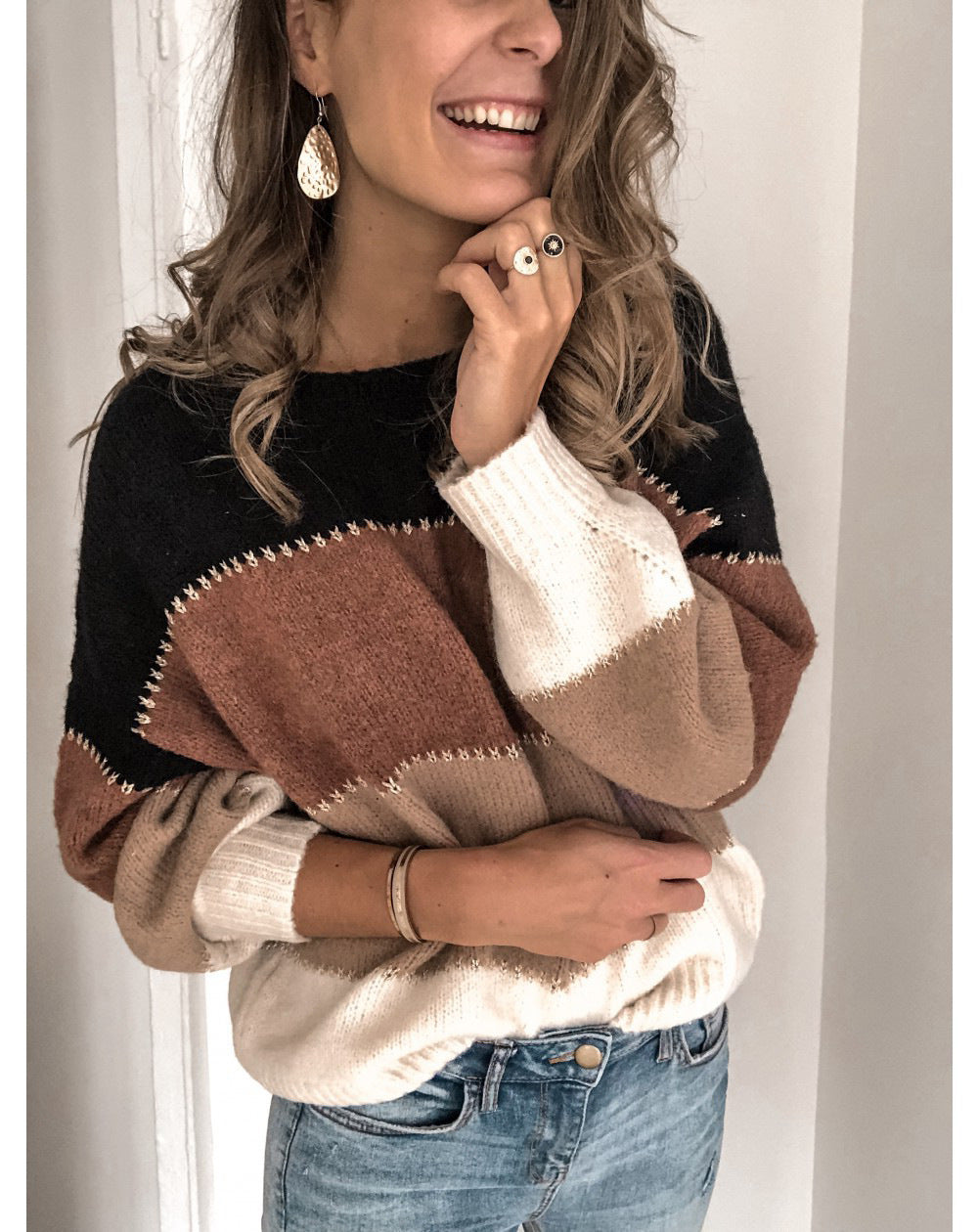 Damen Strickpullover mit modernen Farbblockelementen und lässigem Schnitt Heidi-Mode