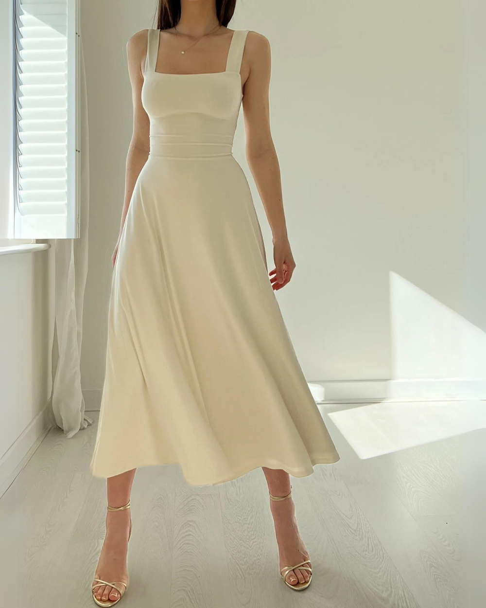 Heidi-Mode | Figurschmeichelndes Sommerkleid