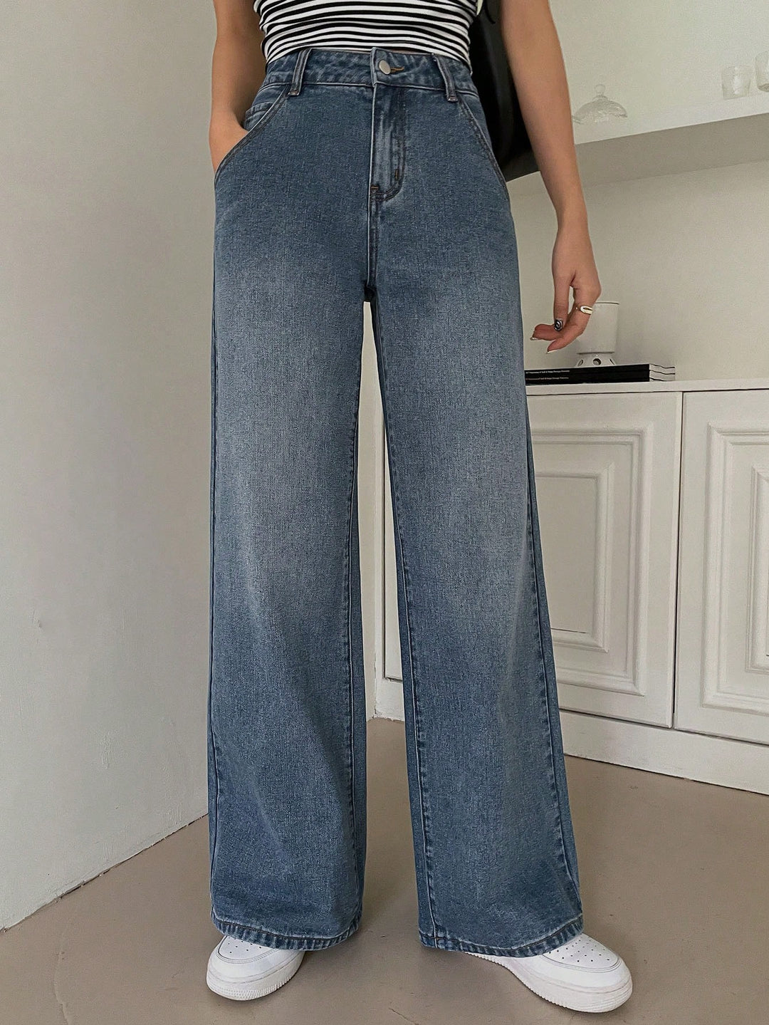 Heidi Mode | Figurschmeichelnde High-Waist Weite Jeans