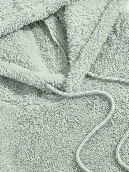 Heidi-Mode | Fluffy Hoodie und Shorts