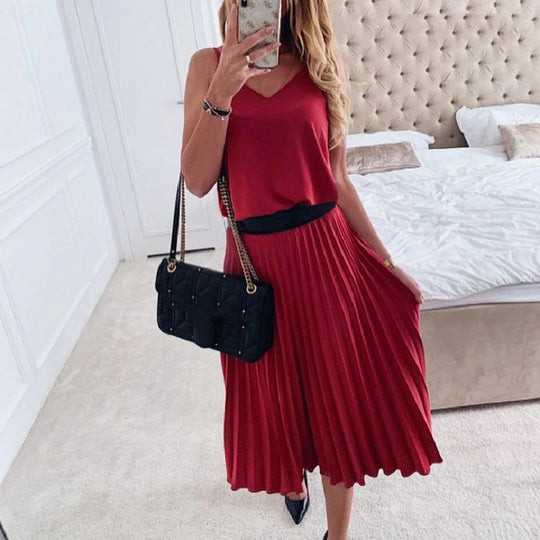 Damen Plissee Midi-Kleid mit Spaghettiträgern und schmeichelnder Silhouette Heidi-Mode