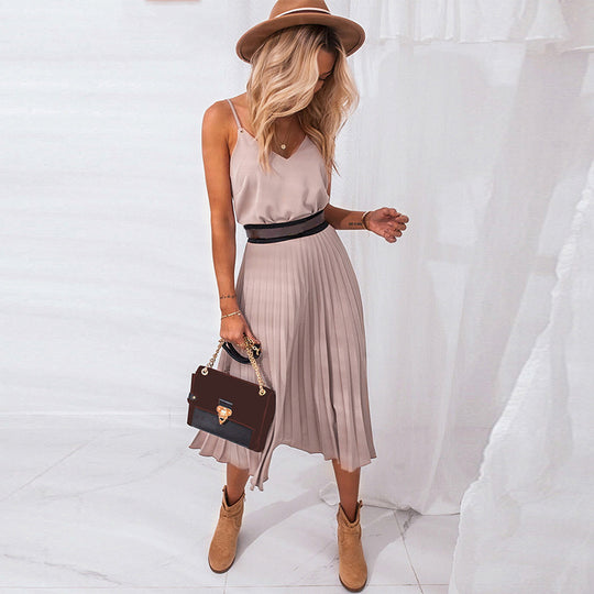 Damen Plissee Midi-Kleid mit Spaghettiträgern und schmeichelnder Silhouette Heidi-Mode