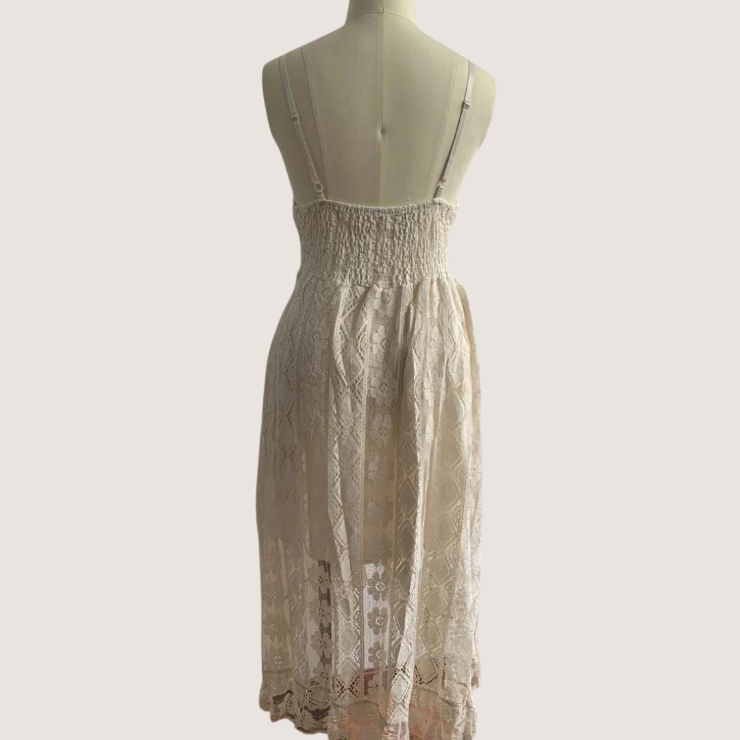 Bohemian-Midikleid aus Spitze mit High-Low-Saum