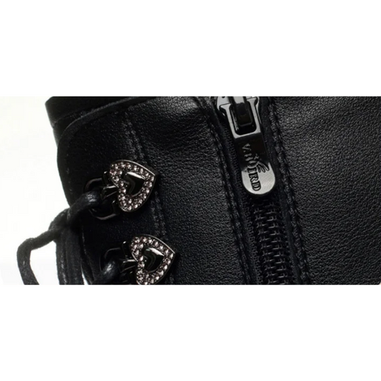 Heidi-Mode | Damenstiefel mit Schnalle und Nieten Design Stabiler Absatz