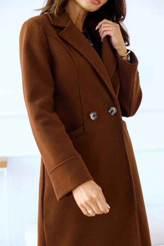 Schicker Trenchcoat mit taillierter Passform