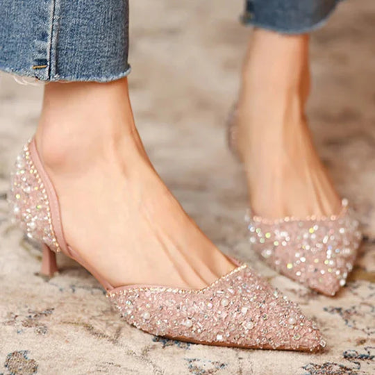 Heidi-Mode | Stilvolle Schuhe mit Spitzer Zehe und Mittlerem Absatz mit Glitzeroberfläche