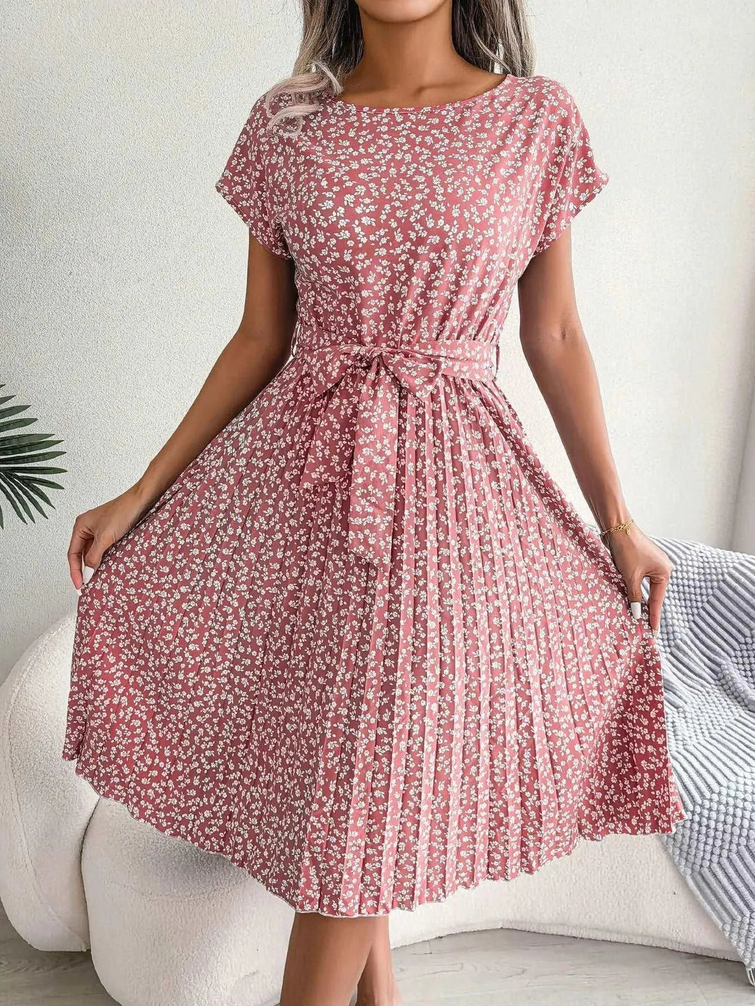 Heidi-Mode | Geklede rok met brede bloemrand en korte mouwen voor vrouwen
