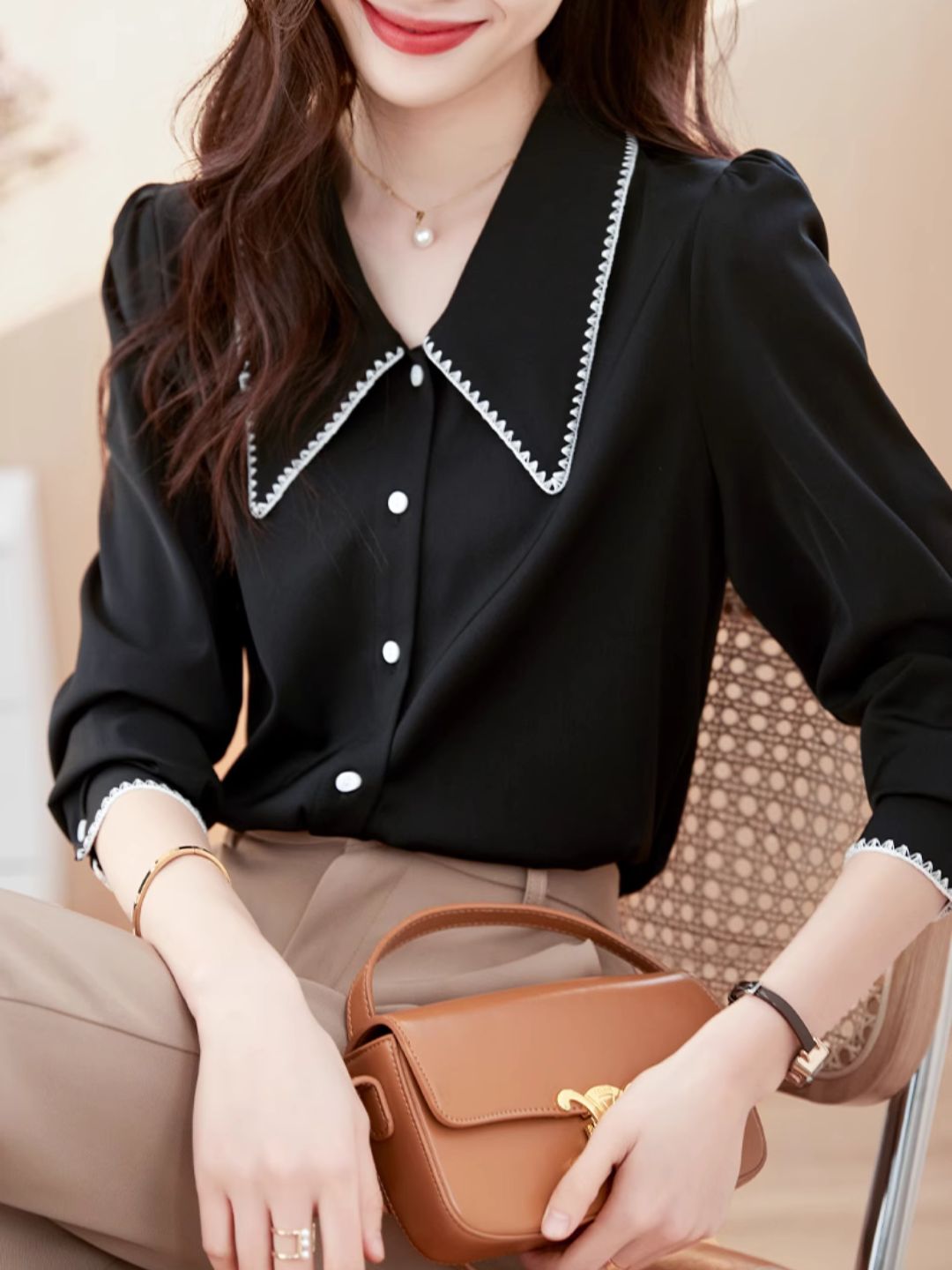 Heidi-Mode | Revers Chiffon Shirt Schwarz