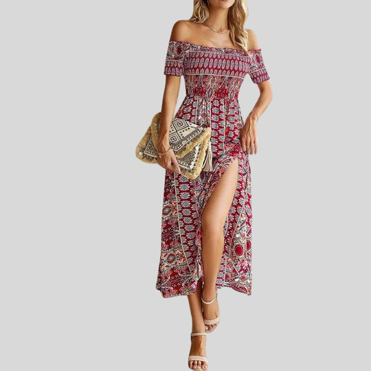 Langes Boho-Kleid mit freien Schultern und Rüschen