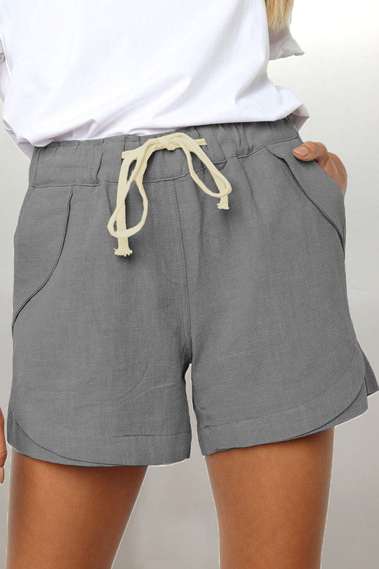 Shorts mit Kordelzug in der Taille und schrägen Taschen