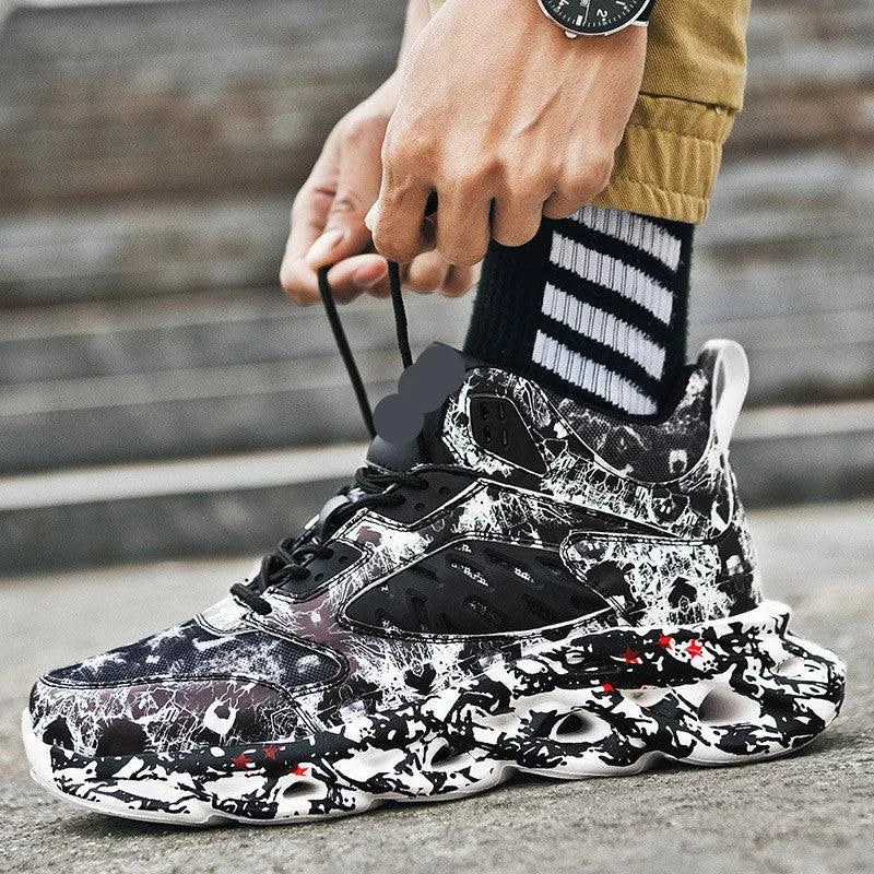 Heidi-Mode | Sporty shoes with camouflage sole