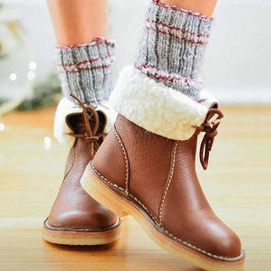 – Lederboots mit Schnürsenkeln