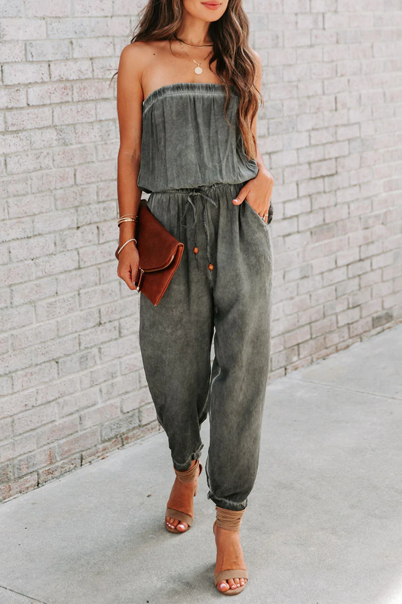 trägerloser Jumpsuit mit verstellbarem Zugband