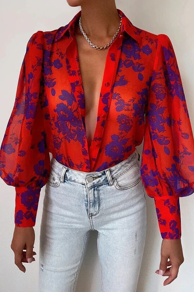 Bluse mit Blumenkragen